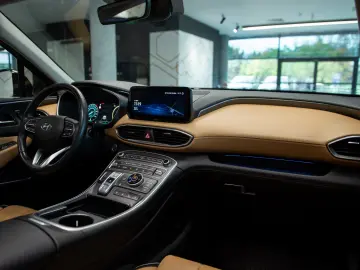 Hyundai Santa Fe 1.6 T-GDI Hybrid 4WD