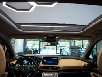 Hyundai Santa Fe 1.6 T-GDI Hybrid 4WD