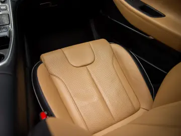 Hyundai Santa Fe 1.6 T-GDI Hybrid 4WD