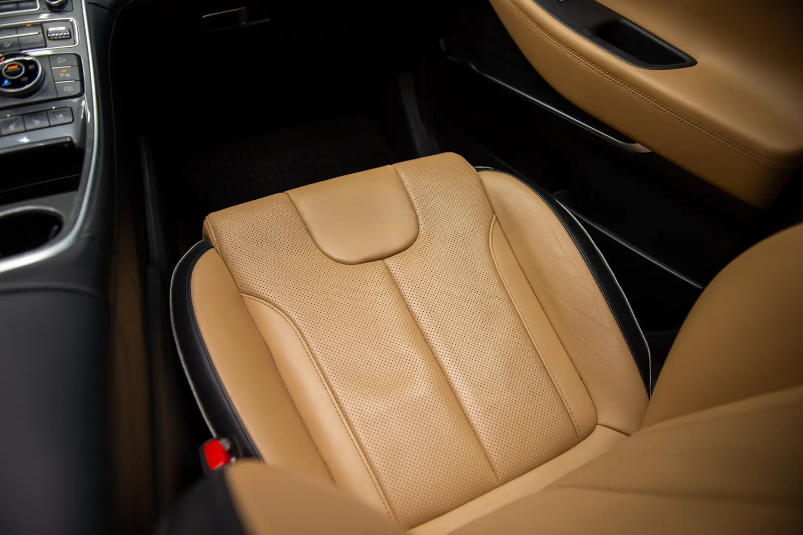 Hyundai Santa Fe 1.6 T-GDI Hybrid 4WD