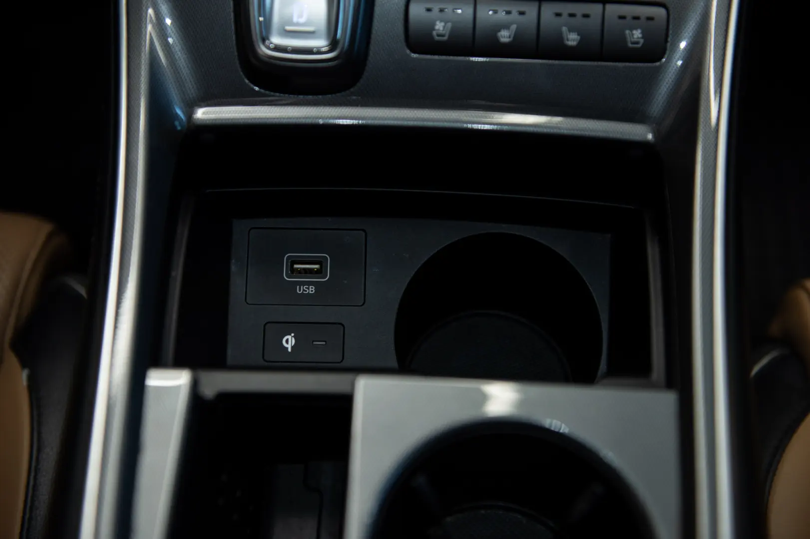 Hyundai Santa Fe 1.6 T-GDI Hybrid 4WD