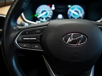 Hyundai Santa Fe 1.6 T-GDI Hybrid 4WD