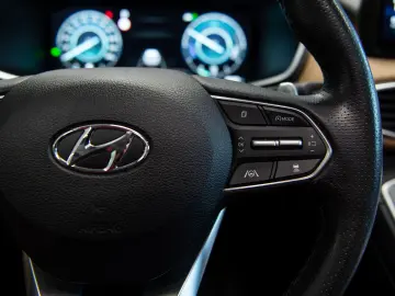 Hyundai Santa Fe 1.6 T-GDI Hybrid 4WD