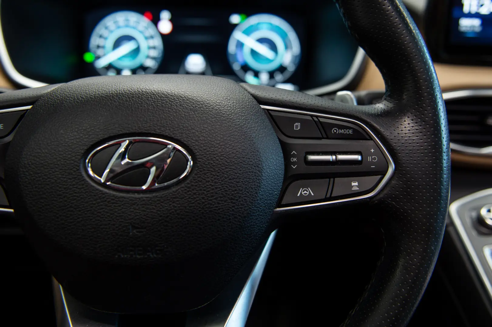 Hyundai Santa Fe 1.6 T-GDI Hybrid 4WD