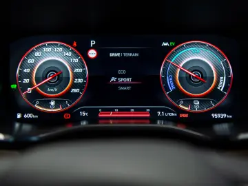 Hyundai Santa Fe 1.6 T-GDI Hybrid 4WD