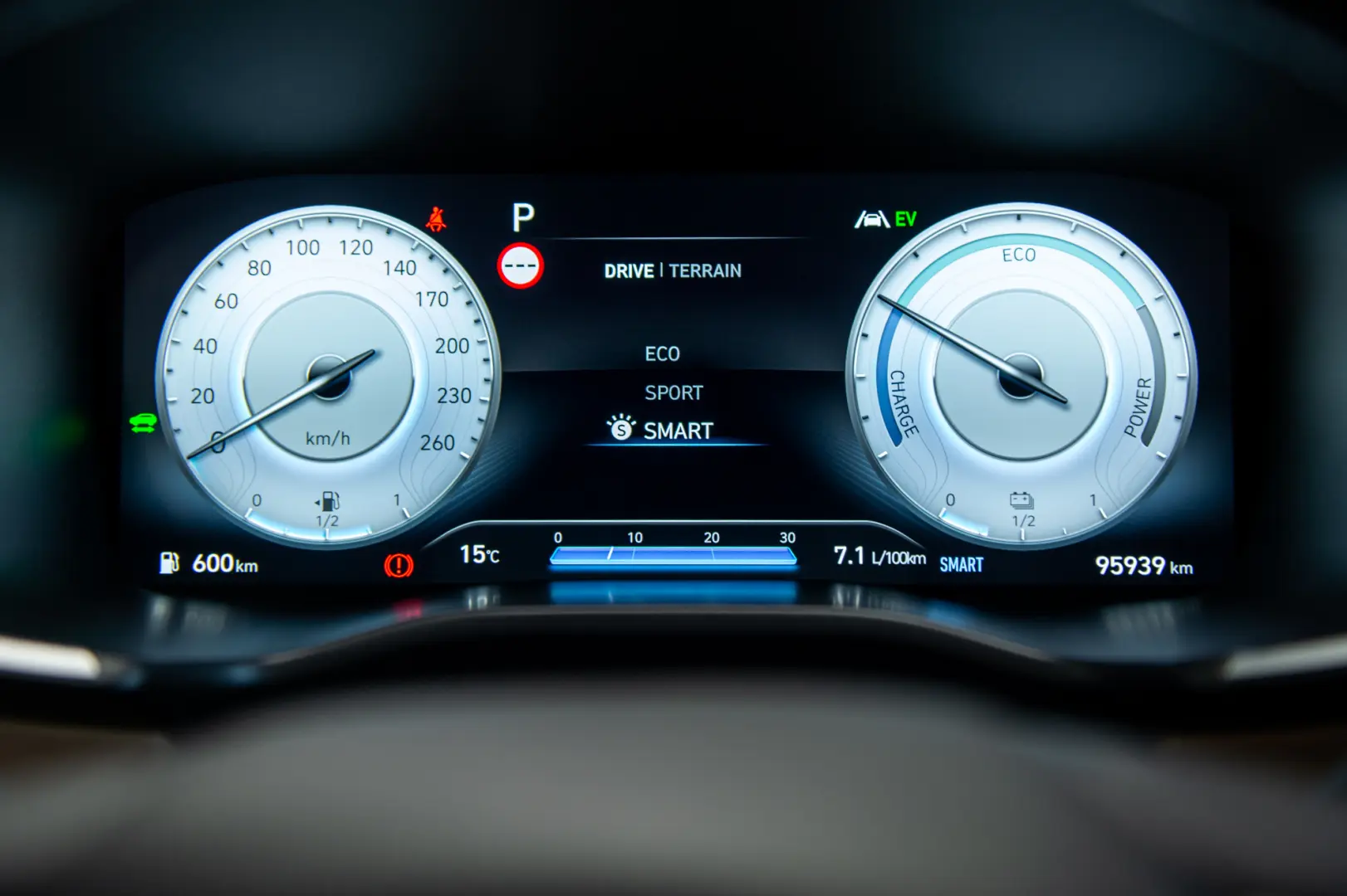 Hyundai Santa Fe 1.6 T-GDI Hybrid 4WD