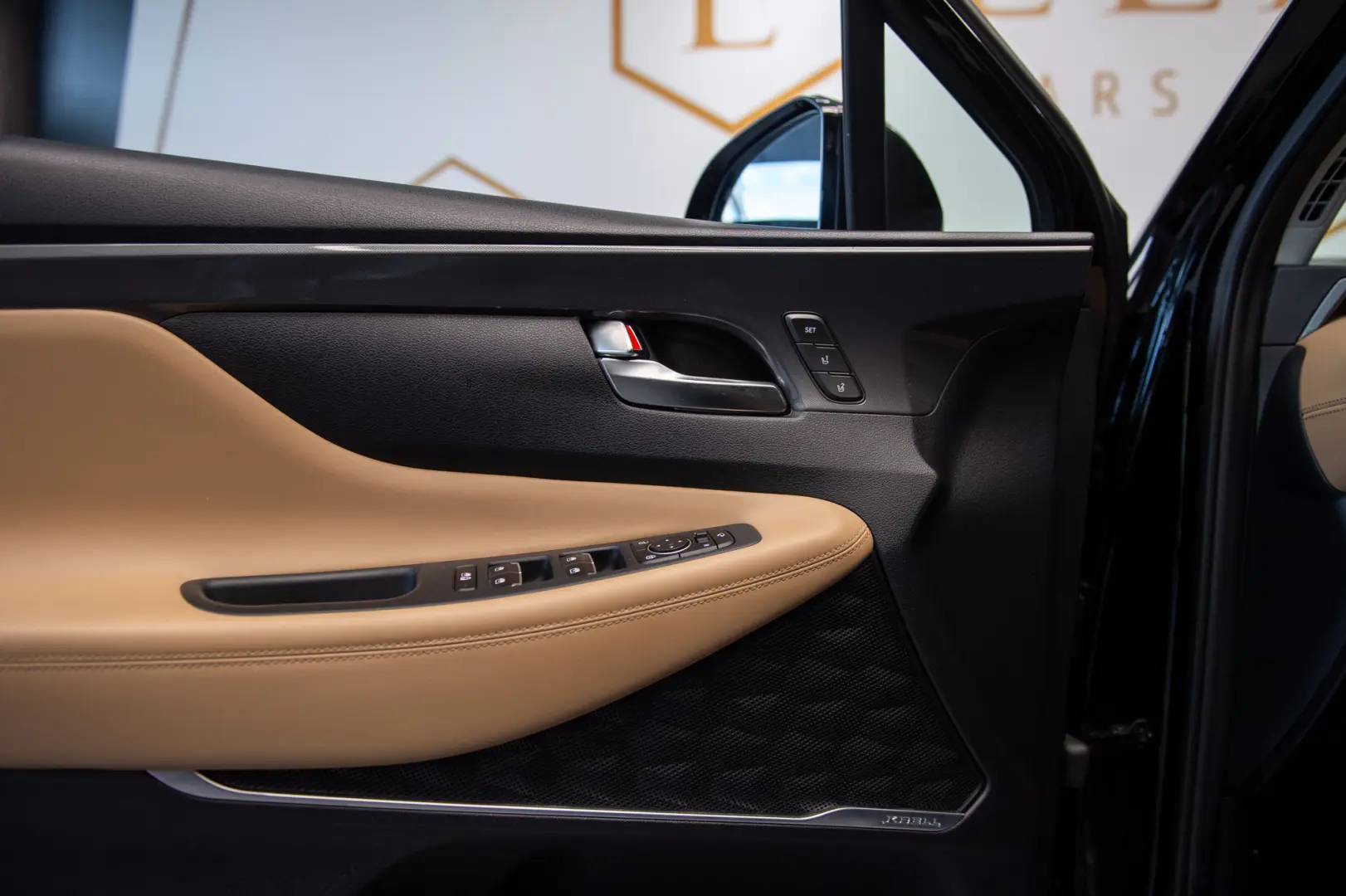 Hyundai Santa Fe 1.6 T-GDI Hybrid 4WD