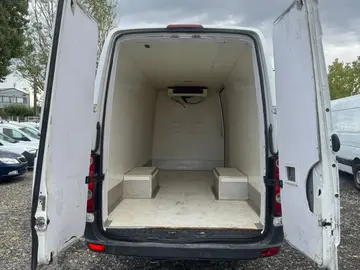 Volkswagen CRAFTER CU FRIG - VARIANTA LUNGA