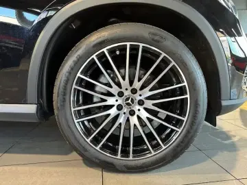 Mercedes-Benz GLC 200 4M Avantgarde AHK StaHg 360