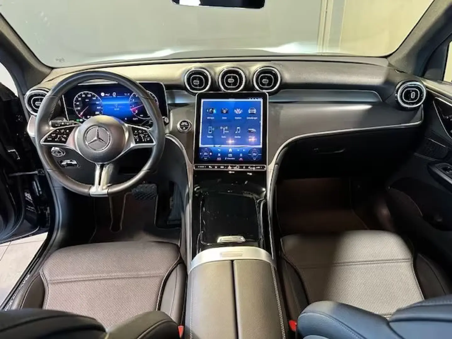 Mercedes-Benz GLC 200 4M Avantgarde AHK StaHg 360