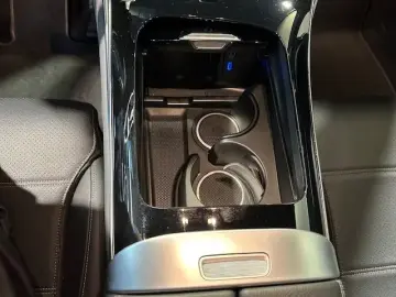 Mercedes-Benz GLC 200 4M Avantgarde AHK StaHg 360