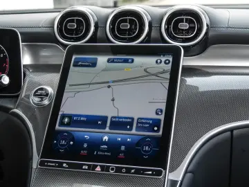 Mercedes-Benz GLC 200 4M  AMG NOAPTE KAM DISTR LED