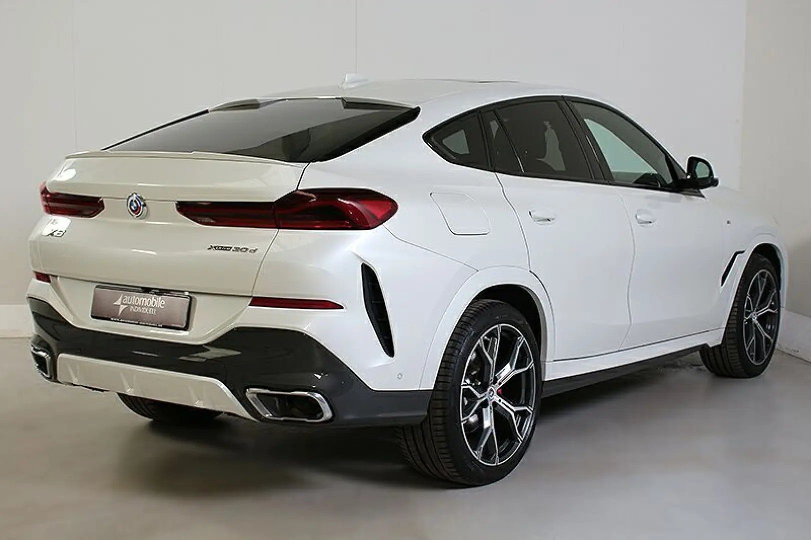 X6 xDrive30dA M Sport Laser AHK Standh Nighv H&K