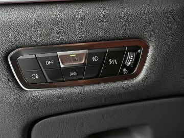 X6 xDrive30dA M Sport Laser AHK Standh Nighv H&K