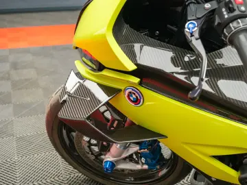 BMW M1000RR
