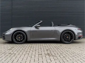 911 992 Carrera 4 Cabriolet
