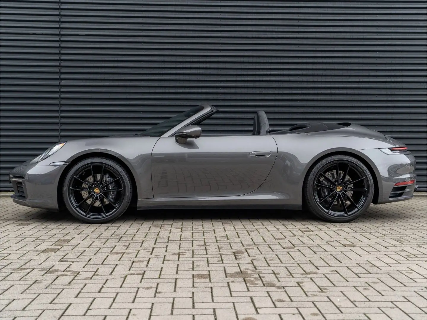 911 992 Carrera 4 Cabriolet