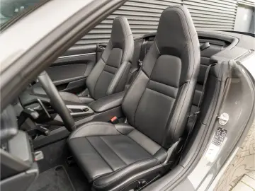 911 992 Carrera 4 Cabriolet