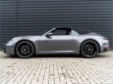 911 992 Carrera 4 Cabriolet