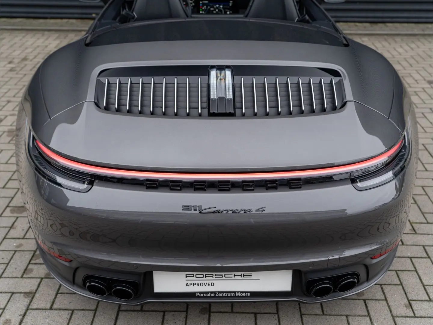 911 992 Carrera 4 Cabriolet