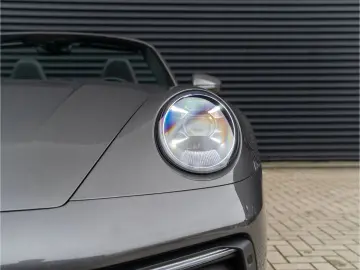 911 992 Carrera 4 Cabriolet