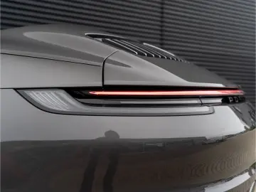 911 992 Carrera 4 Cabriolet