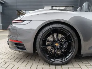 911 992 Carrera 4 Cabriolet