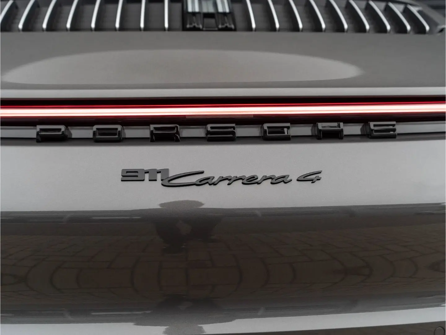 911 992 Carrera 4 Cabriolet