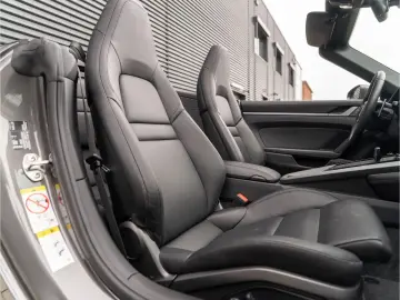 911 992 Carrera 4 Cabriolet