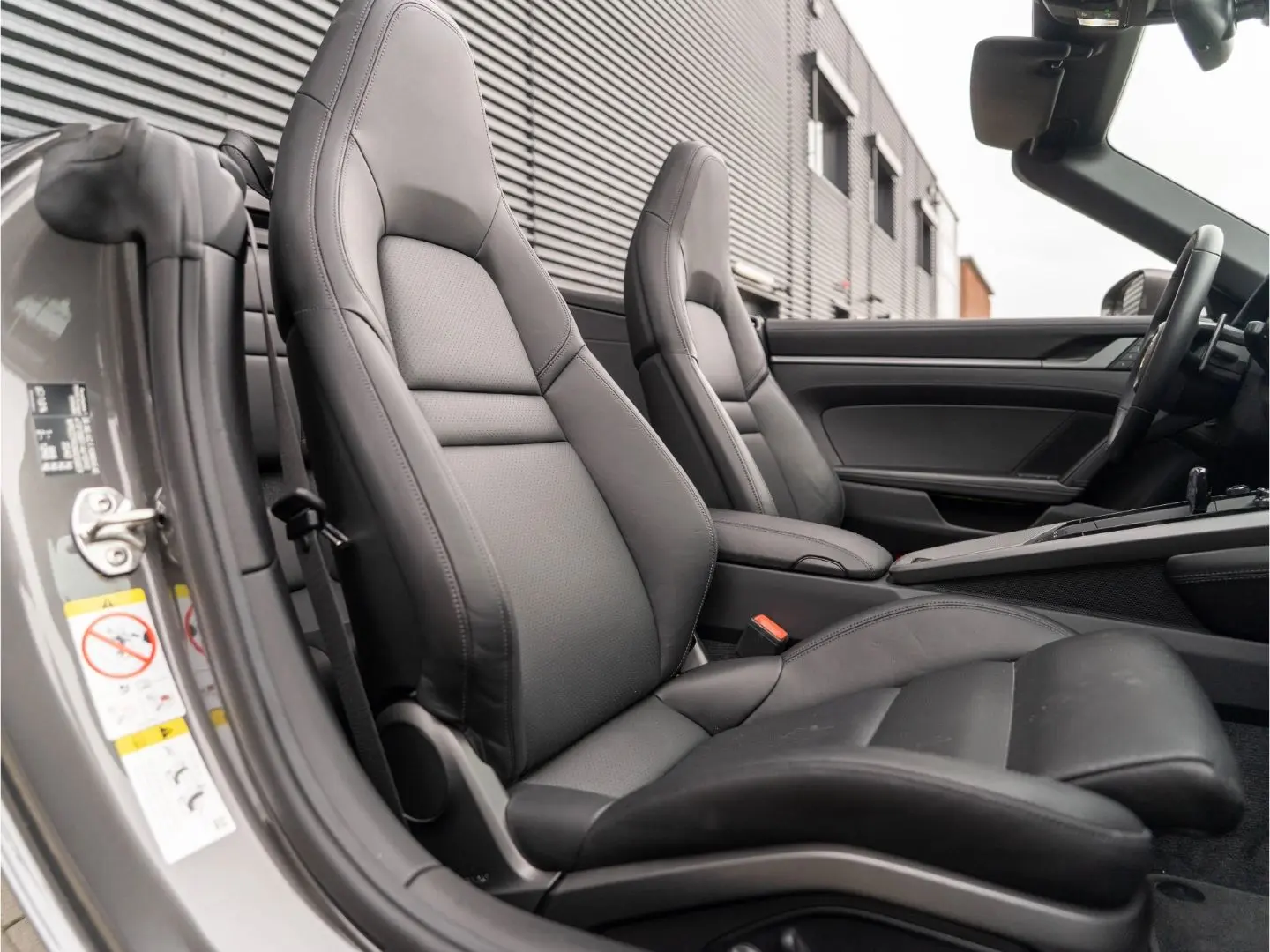 911 992 Carrera 4 Cabriolet