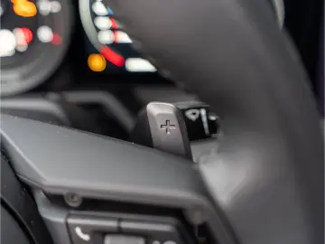 911 992 Carrera 4 Cabriolet