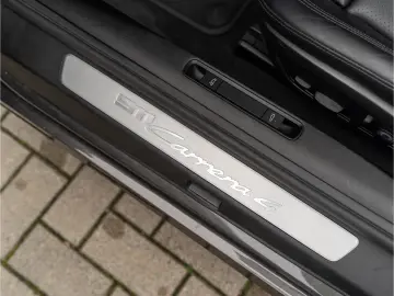 911 992 Carrera 4 Cabriolet