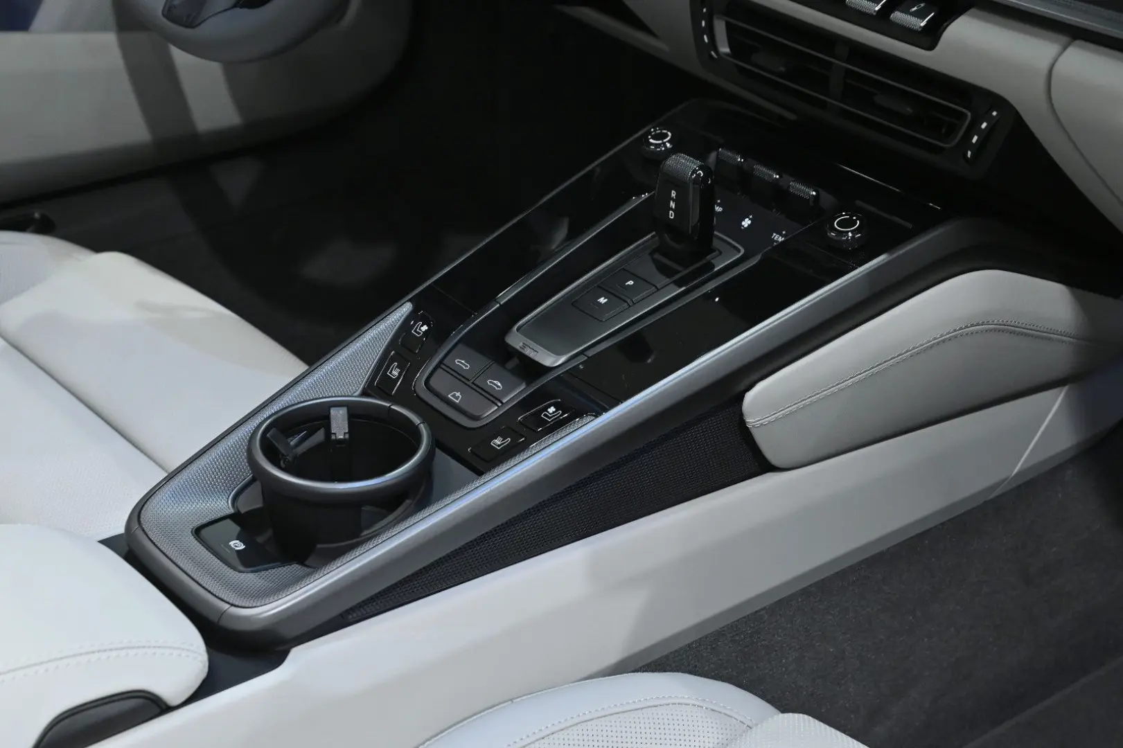 911 Carrera 4 Cabrio PDK