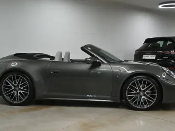 911 Carrera 4 Cabrio PDK