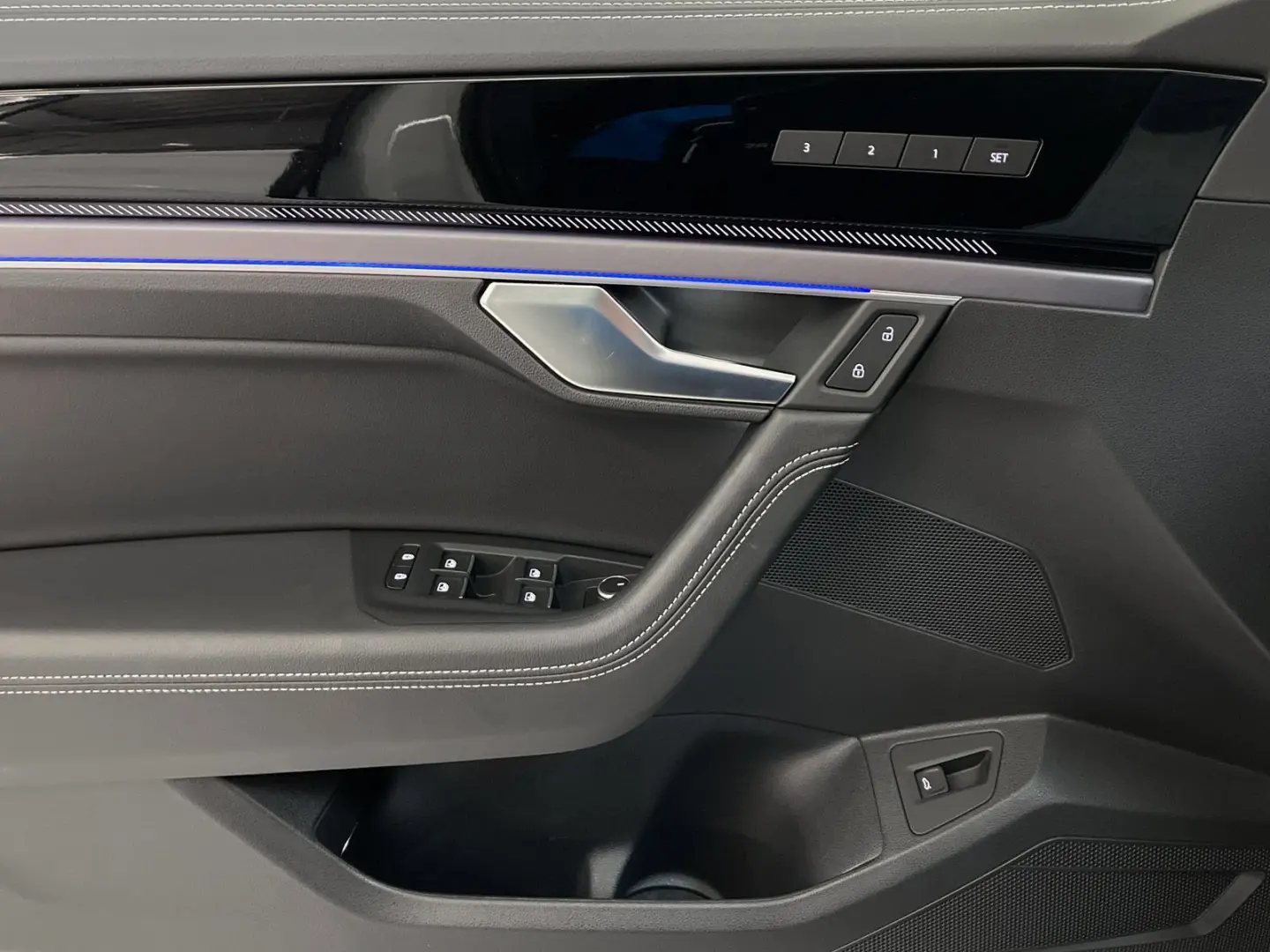 Touareg 3.0 TDI R-Line 4M AUT AHK Luftfederung