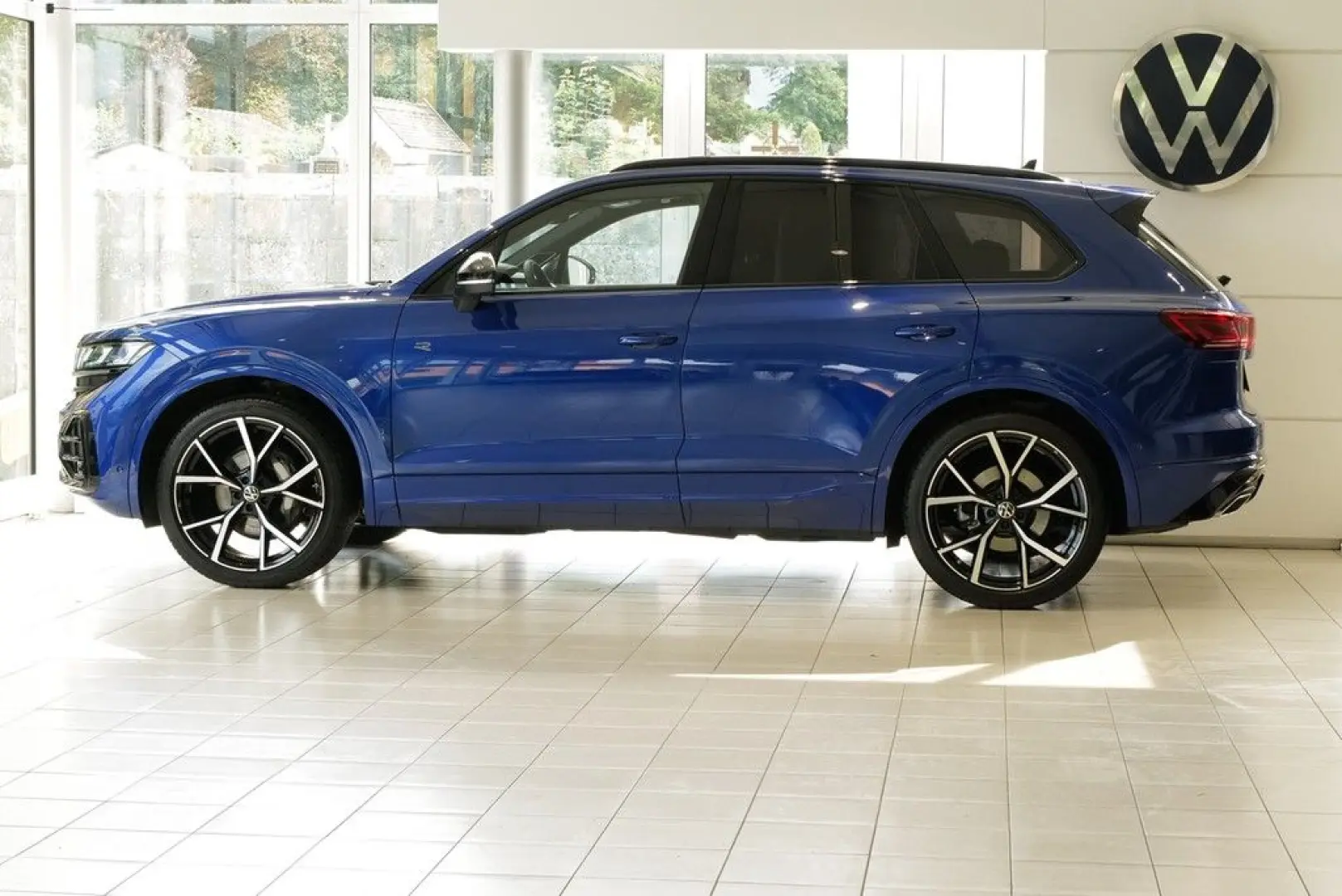 Touareg 3.0TDI R-Line Blackstyle 22  Pano Dynaud