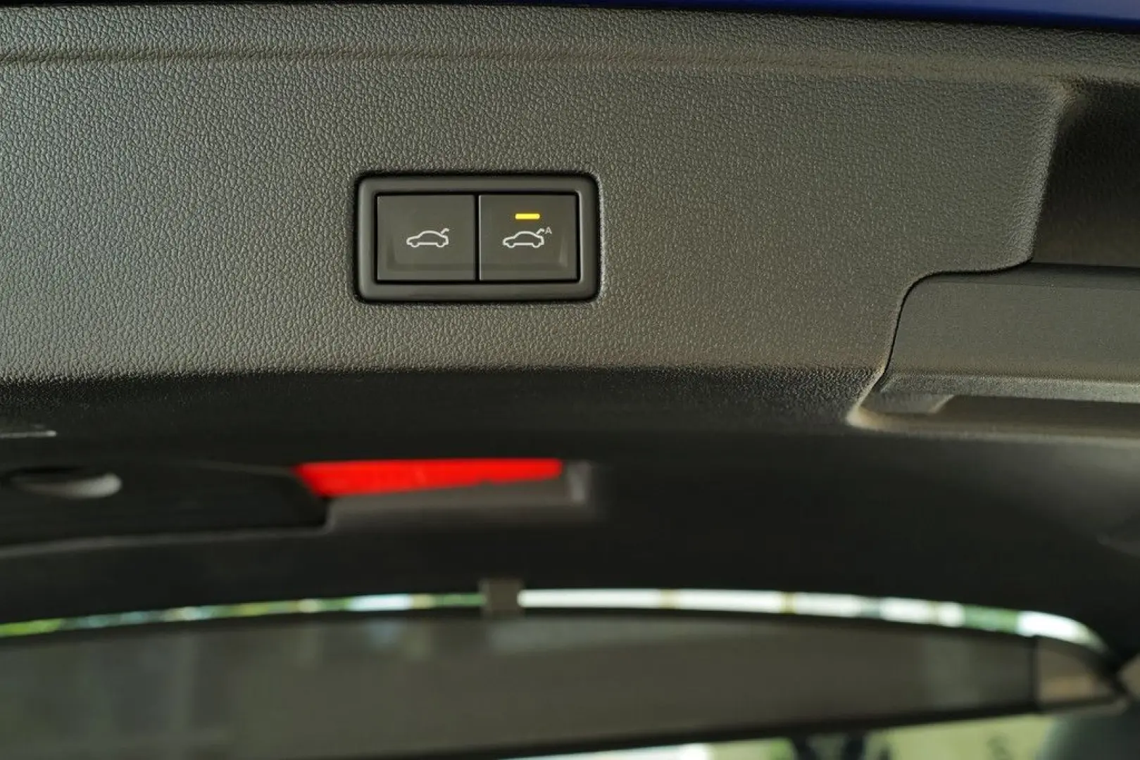 Touareg 3.0TDI R-Line Blackstyle 22  Pano Dynaud