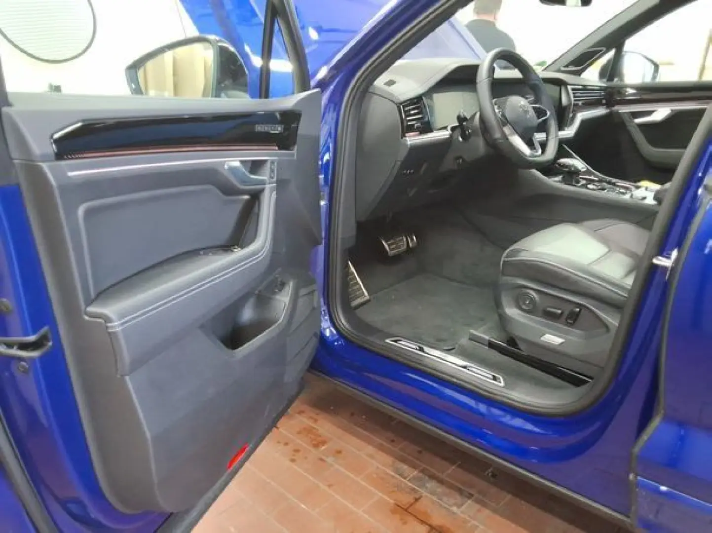 Touareg 3.0 TDI 4Motion DSG R-line IQ.Light HUD