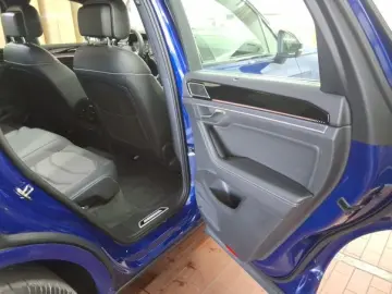 Touareg 3.0 TDI 4Motion DSG R-line IQ.Light HUD