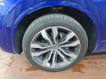 Touareg 3.0 TDI 4Motion DSG R-line IQ.Light HUD