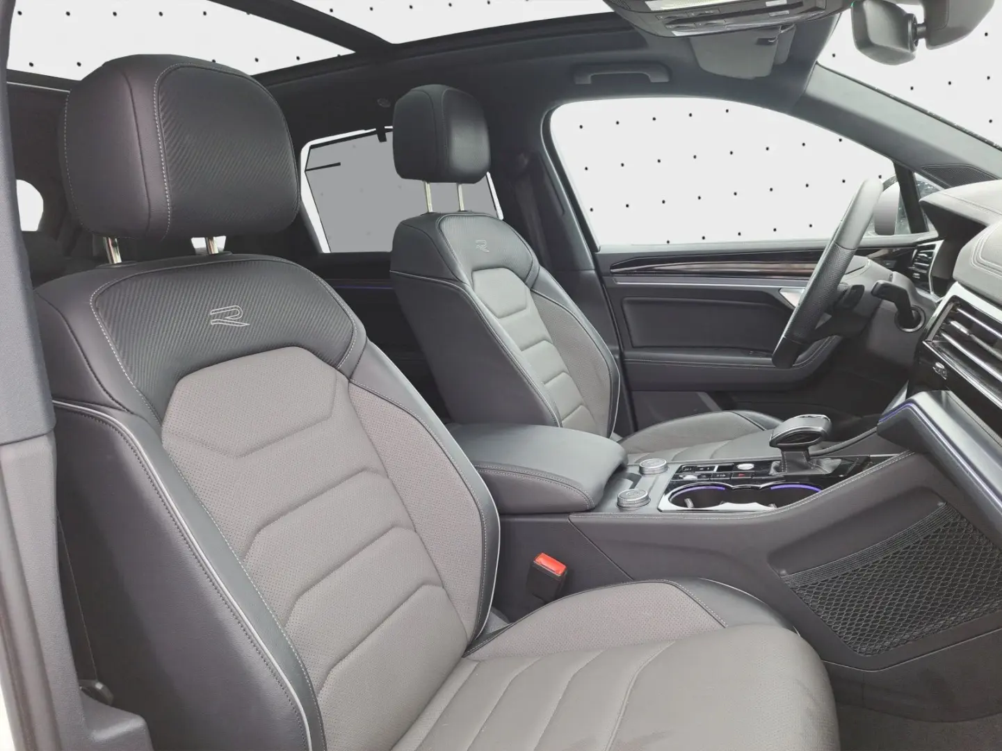 Touareg R-Line 3.0 TDI Stand Pano HuD Air Massag