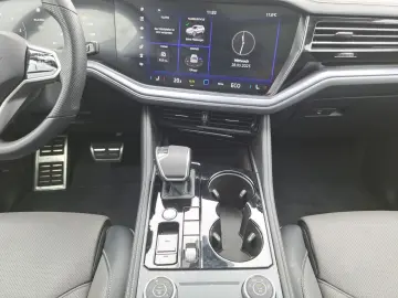 Touareg R-Line 3.0 TDI Stand Pano HuD Air Massag