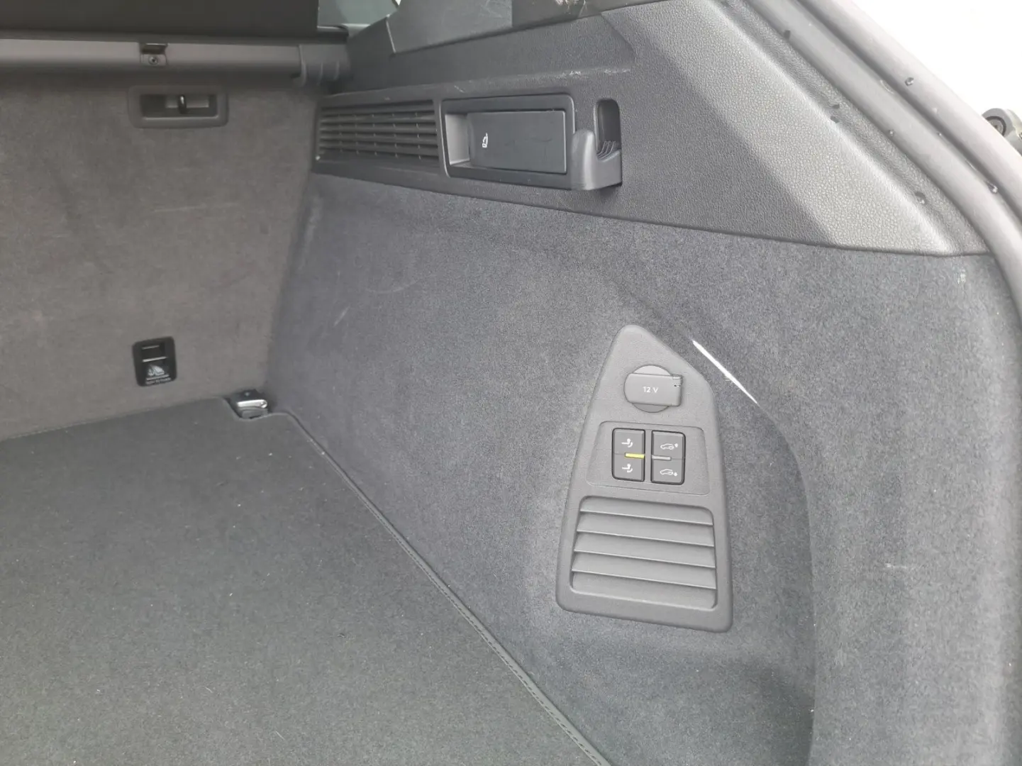 Touareg R-Line 3.0 TDI Stand Pano HuD Air Massag