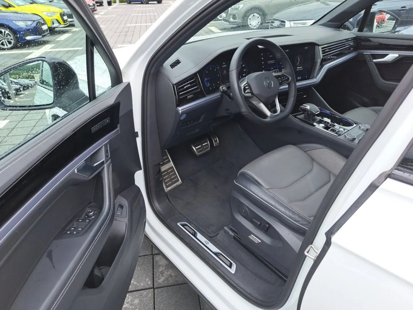 Touareg R-Line 3.0 TDI Stand Pano HuD Air Massag
