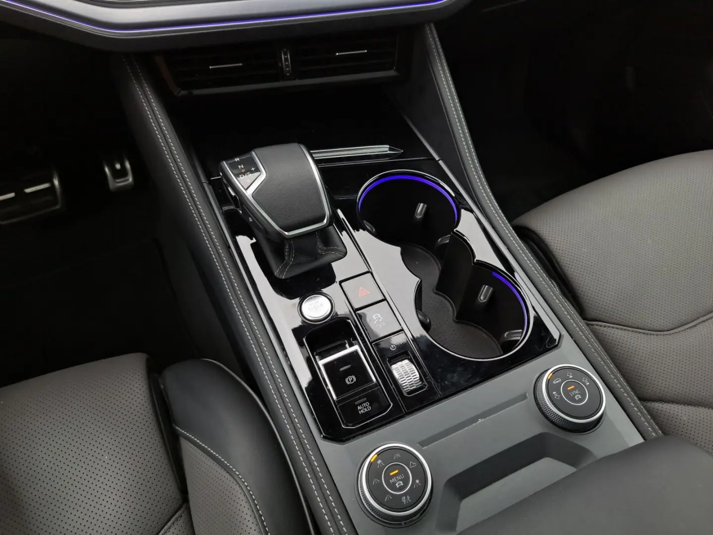 Touareg R-Line 3.0 TDI Stand Pano HuD Air Massag