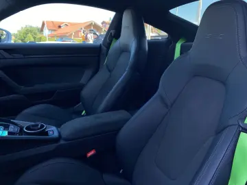 992 (911) Carrera 4 GTS