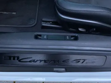 992 (911) Carrera 4 GTS