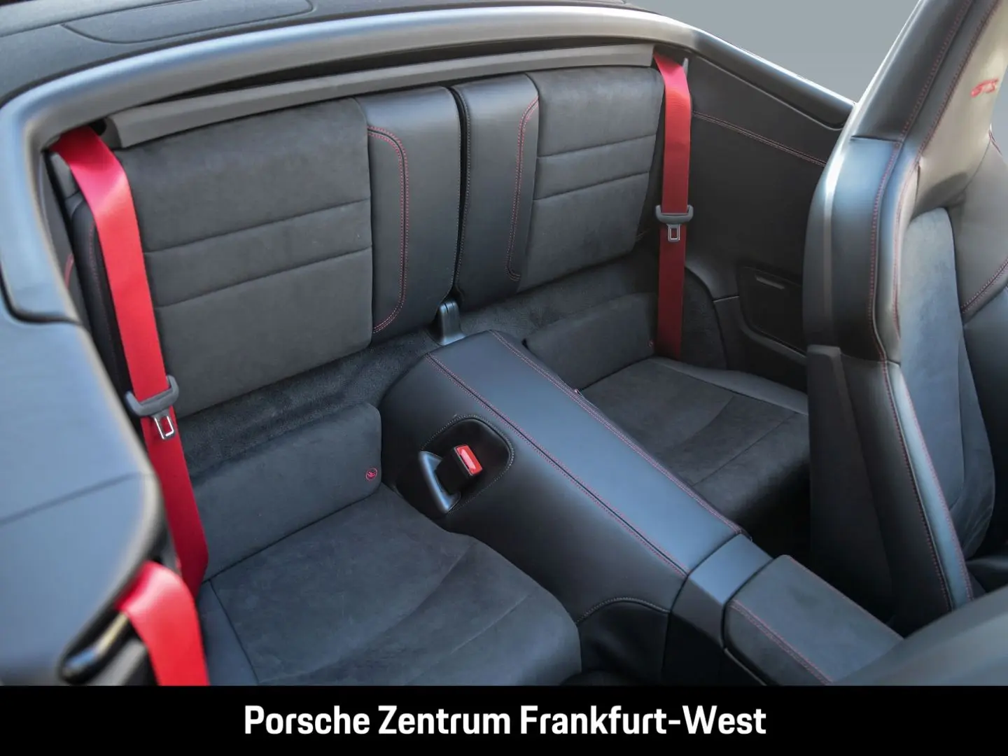 992 911 Carrera 4 GTS Cabriolet