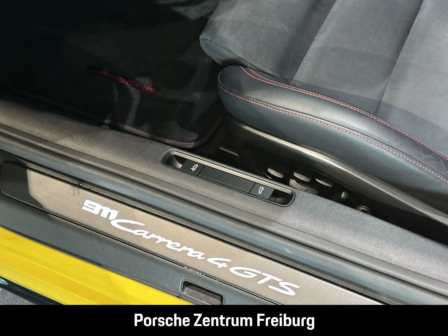 992 911 Carrera 4 GTS Cabriolet