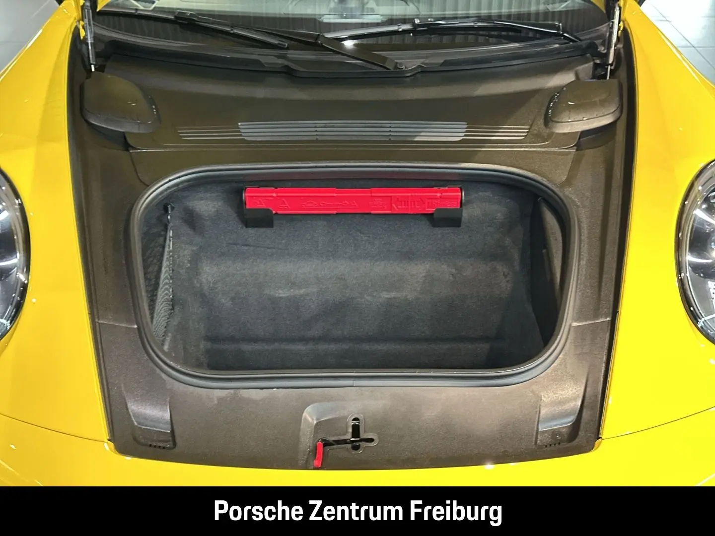 992 911 Carrera 4 GTS Cabriolet